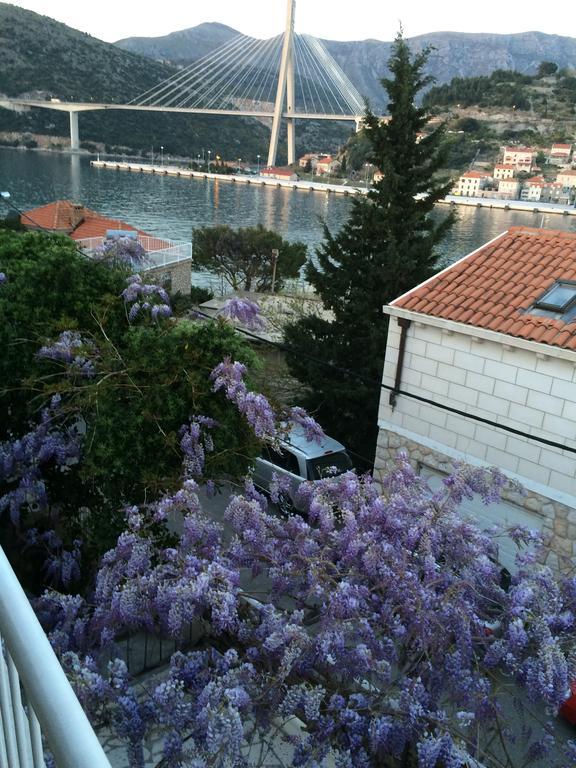 Wisteria Apartment Дубровник Екстериор снимка