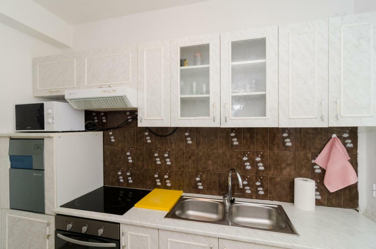 Wisteria Apartment Дубровник Екстериор снимка