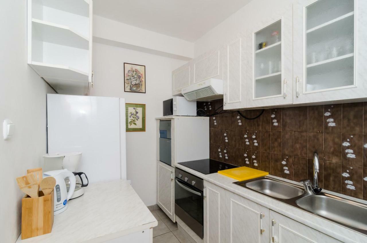 Wisteria Apartment Дубровник Екстериор снимка